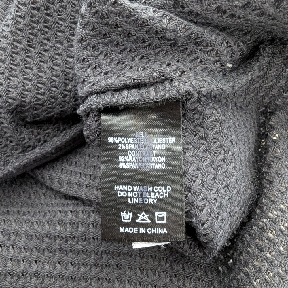 Evereve Delia Waffle Knit Surplice Pullover Top Front Wrap V-Neck - Picture 9 of 9